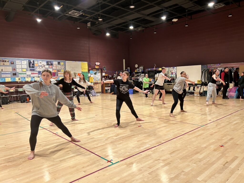 transformative workshop experience taught by Traditional Chinese Dancer Rose Xinran Qi