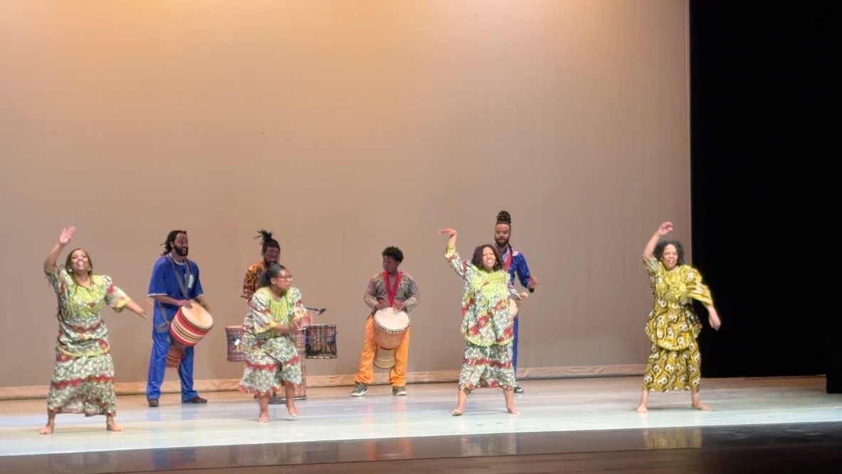 Sylvia Soumah’s Coyaba Dance Theater dancers and drummers in performance at TPAC