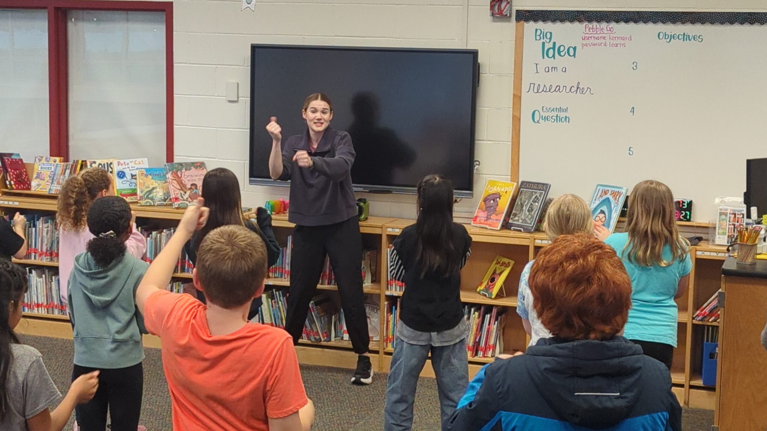 CCF Teaching Artist teaching her Move & Groove class to Kennard Elementary School students.